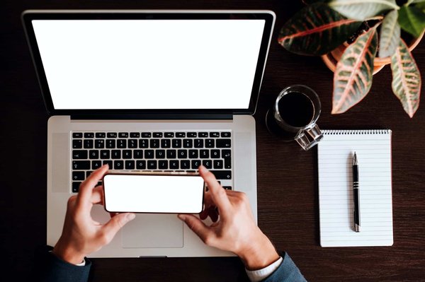 Quels sont les services et les compétences d'une agence web spécialisée en hébergement dédié infogéré ?